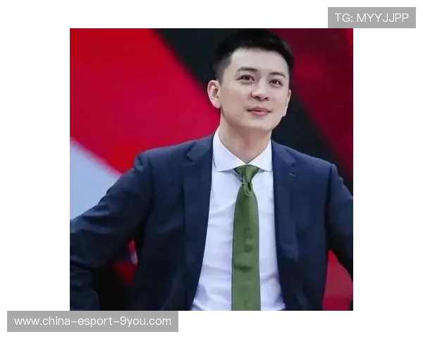 杨鸣：质疑常伴 球员们保持劲头，杨鸣是教练还是球员